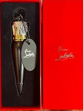 Christian Louboutin Red Lipstick 005 CLASSIC!